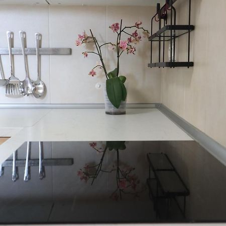 City Center 2 Bedroom A/C Apartment ブラチスラヴァ エクステリア 写真