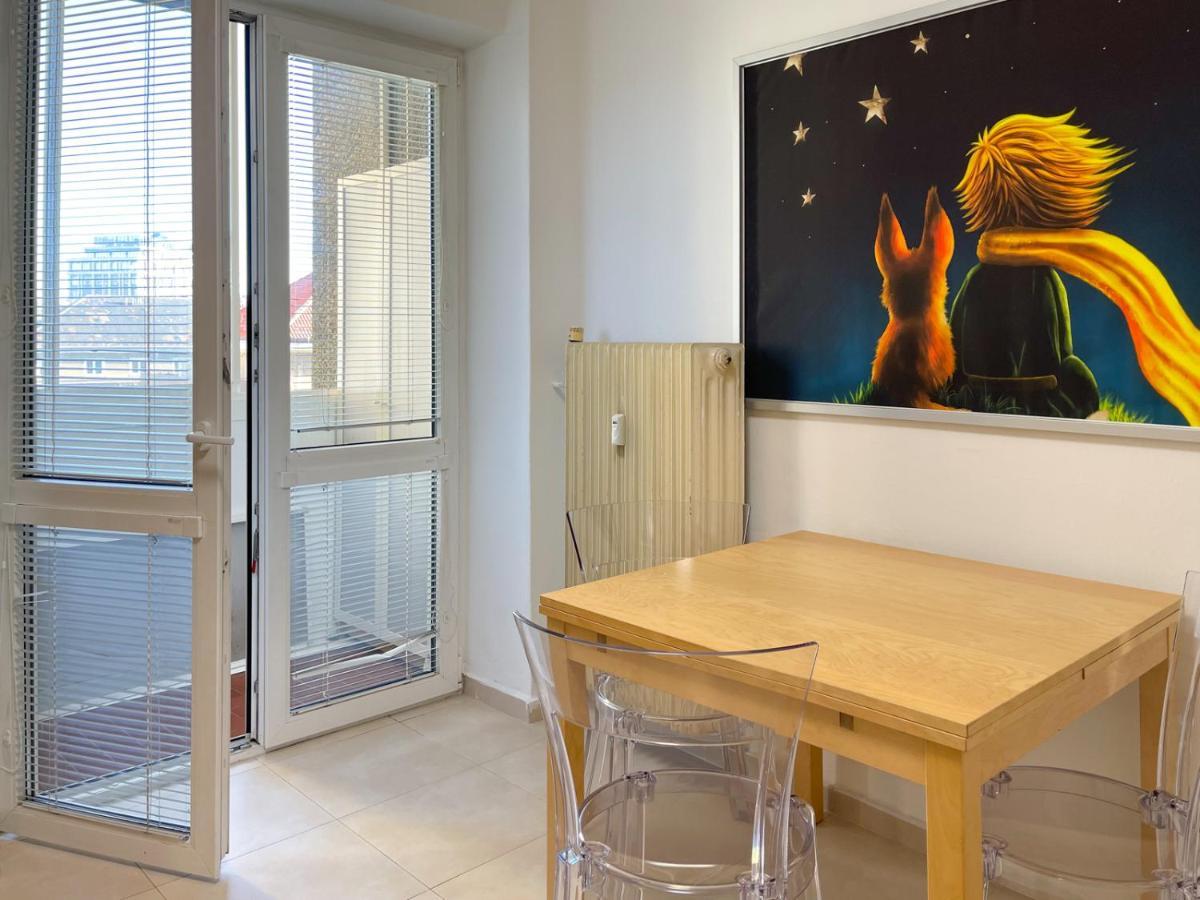 City Center 2 Bedroom A/C Apartment ブラチスラヴァ エクステリア 写真