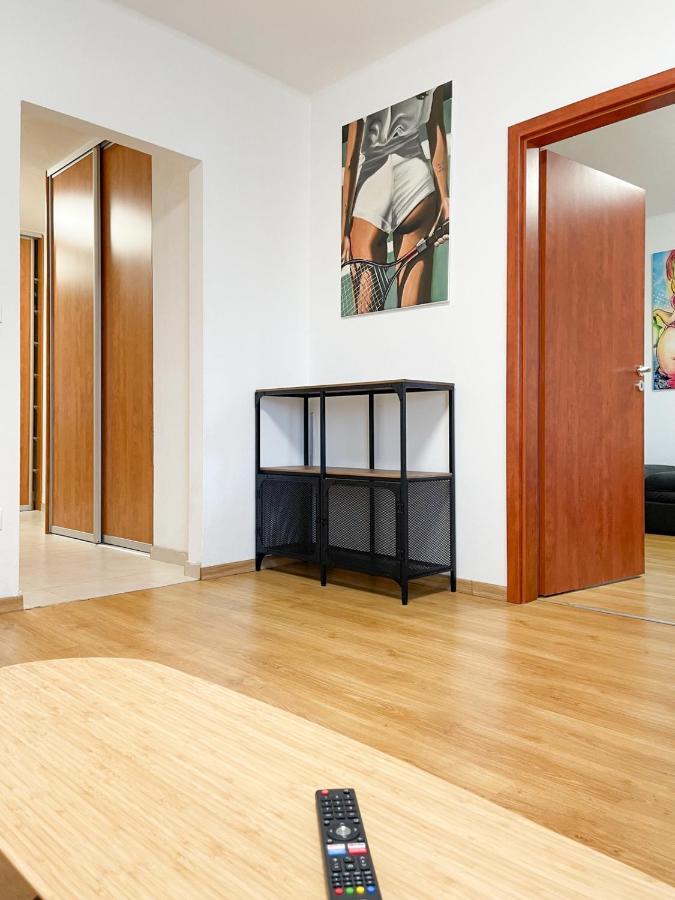 City Center 2 Bedroom A/C Apartment ブラチスラヴァ エクステリア 写真
