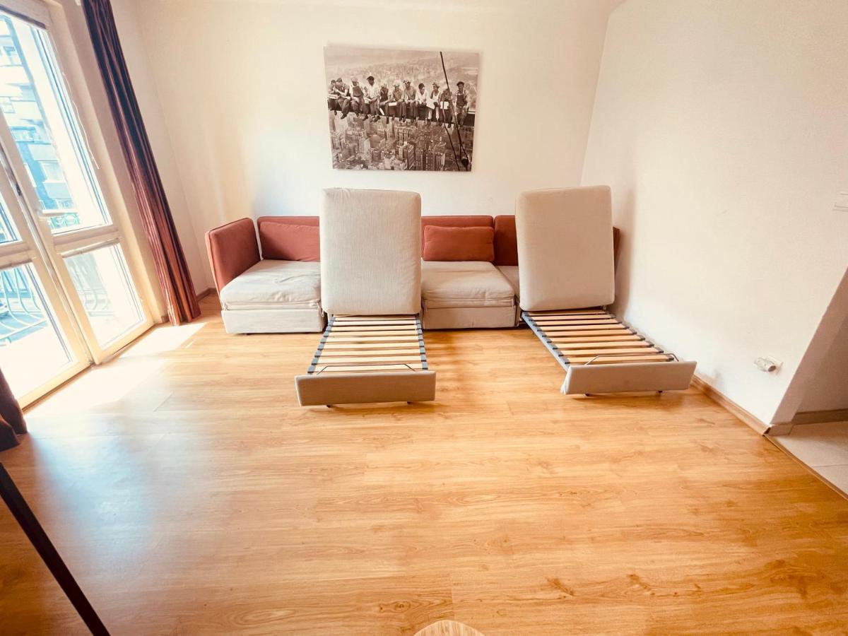 City Center 2 Bedroom A/C Apartment ブラチスラヴァ エクステリア 写真