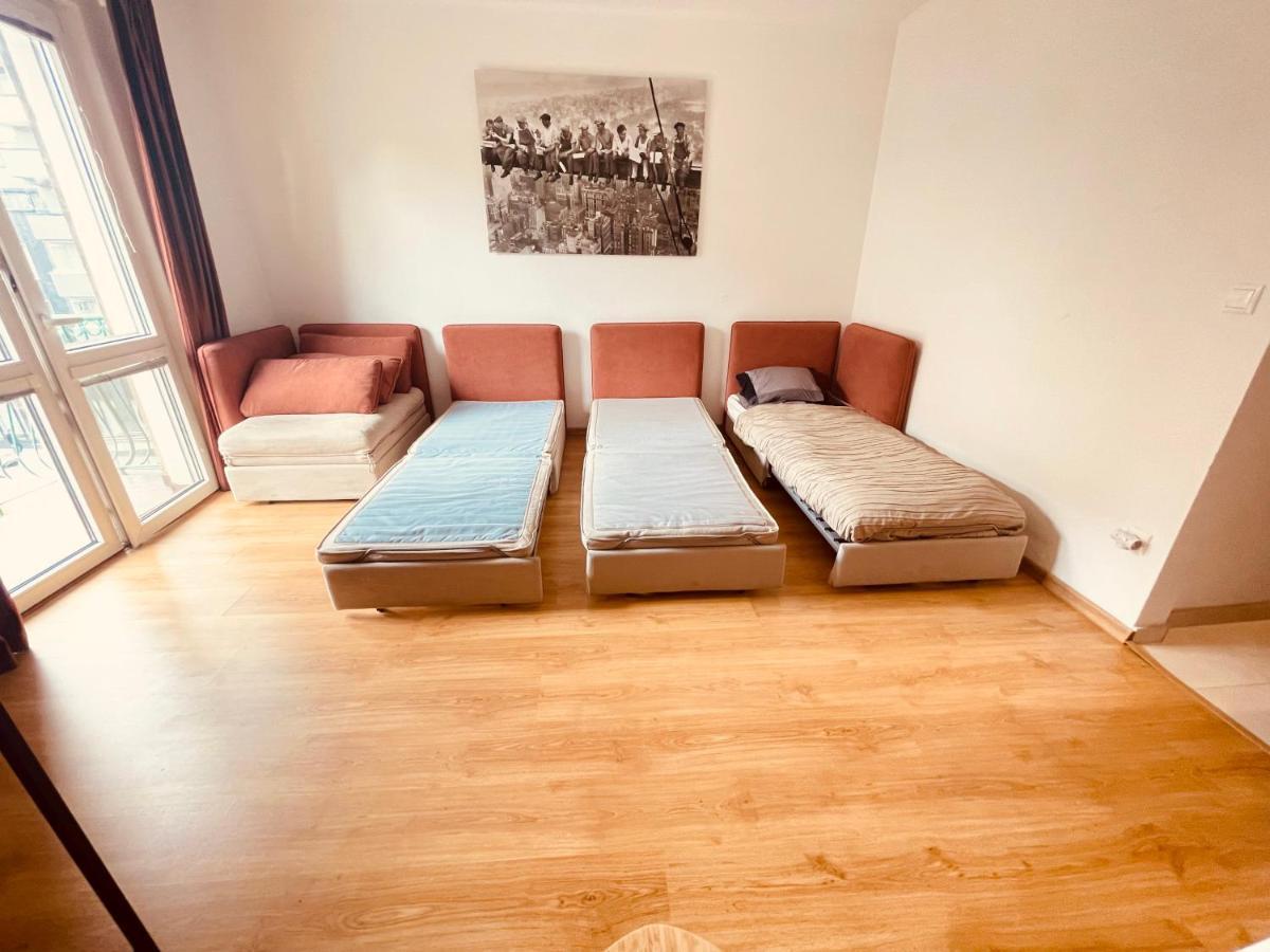 City Center 2 Bedroom A/C Apartment ブラチスラヴァ エクステリア 写真