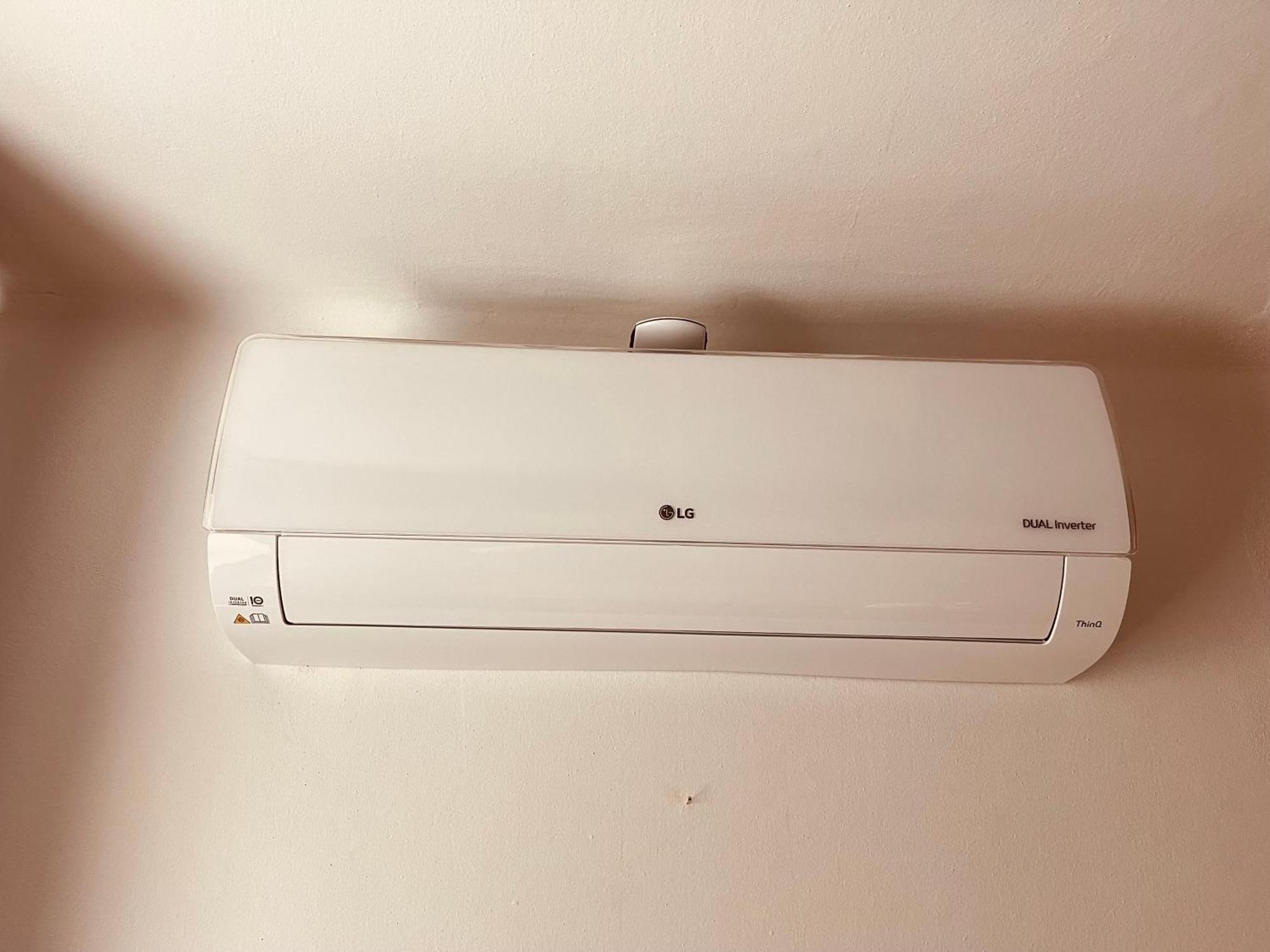 City Center 2 Bedroom A/C Apartment ブラチスラヴァ エクステリア 写真